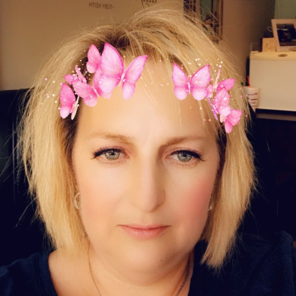 Meet your Posher, Angie